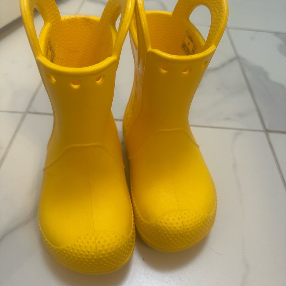 CROCS Yellow Rain & Snow Boots - barely used